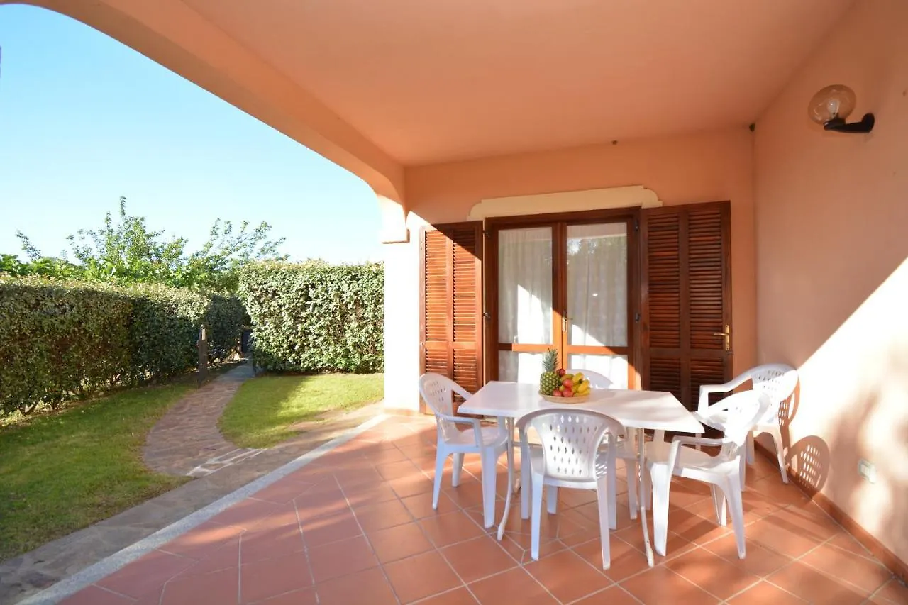 Ferienhaus Appartamenti Airone San Teodoro