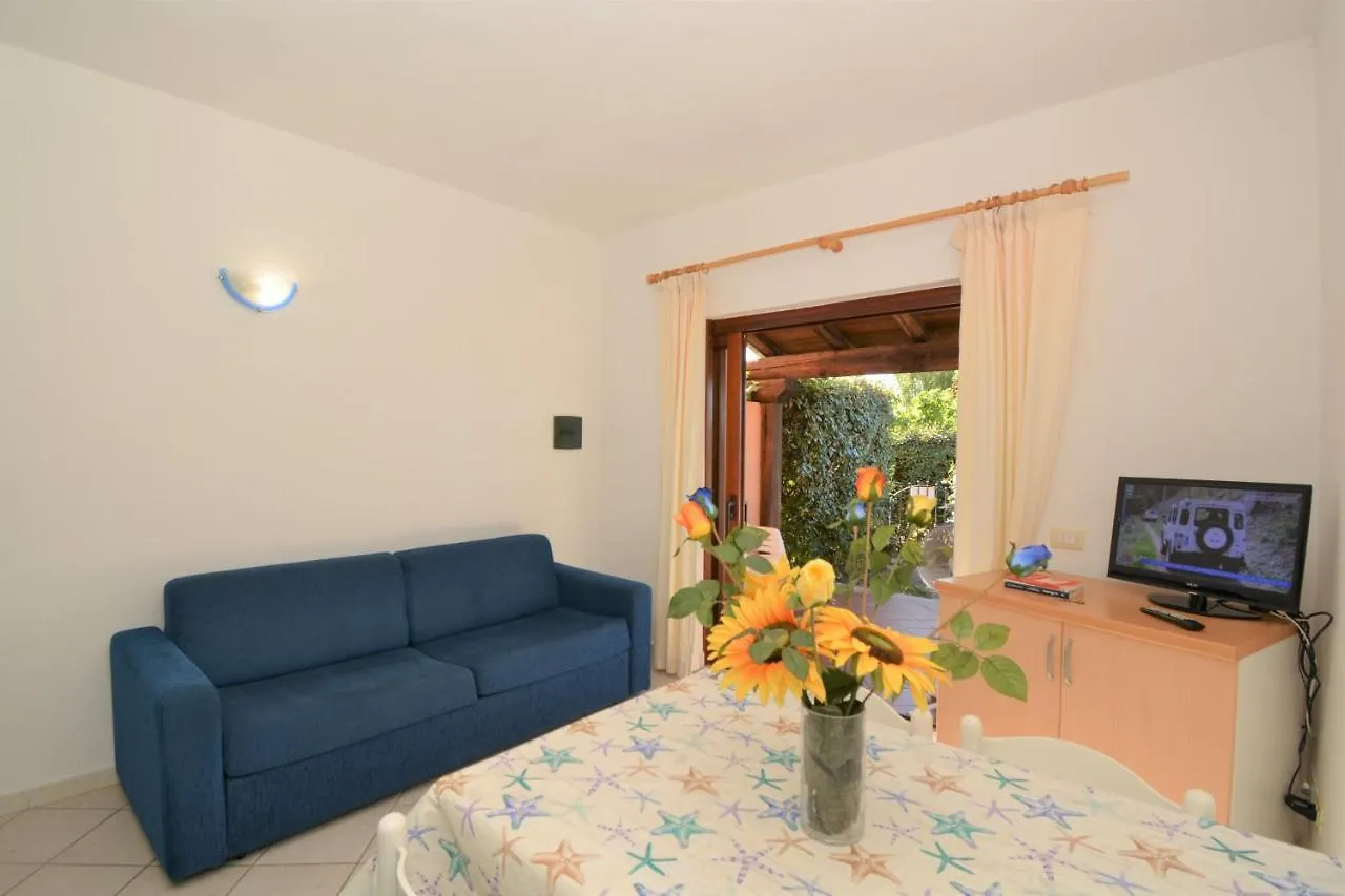 Ferienhaus Appartamenti Airone San Teodoro